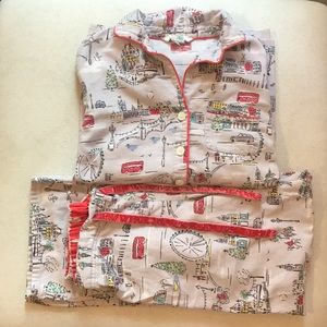 Boden pajama set with winter-in-London-themed print (UK 8 | US 4)